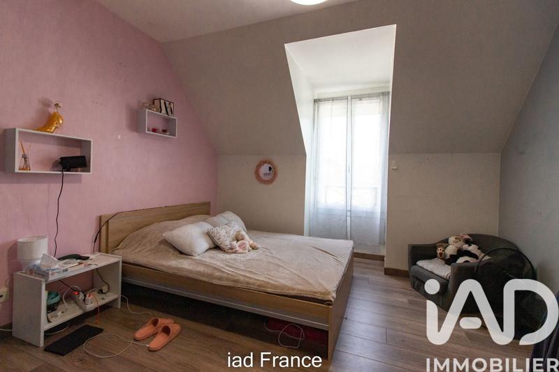 Maison - 93 m² - 5 pièces