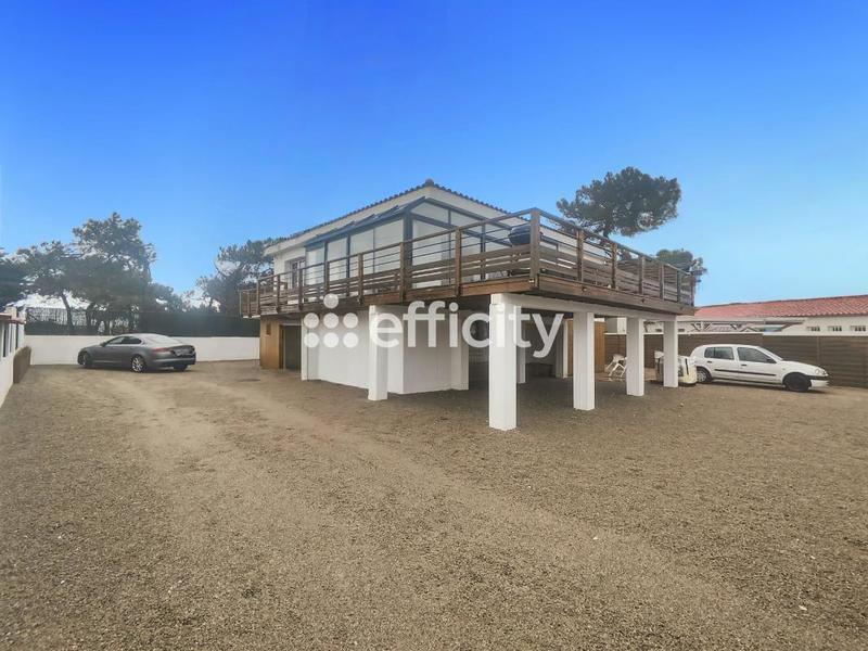 Maison - 159 m² - 6 pièces