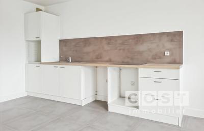 Appartement - 84 m² - 4 pièces