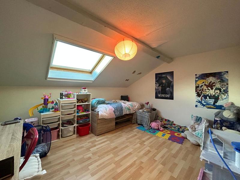 Appartement - 105 m² - 5 pièces