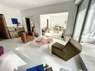 Appartement - 111 m² - 5 pièces