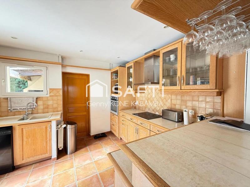 Maison - 178 m² - 6 pièces