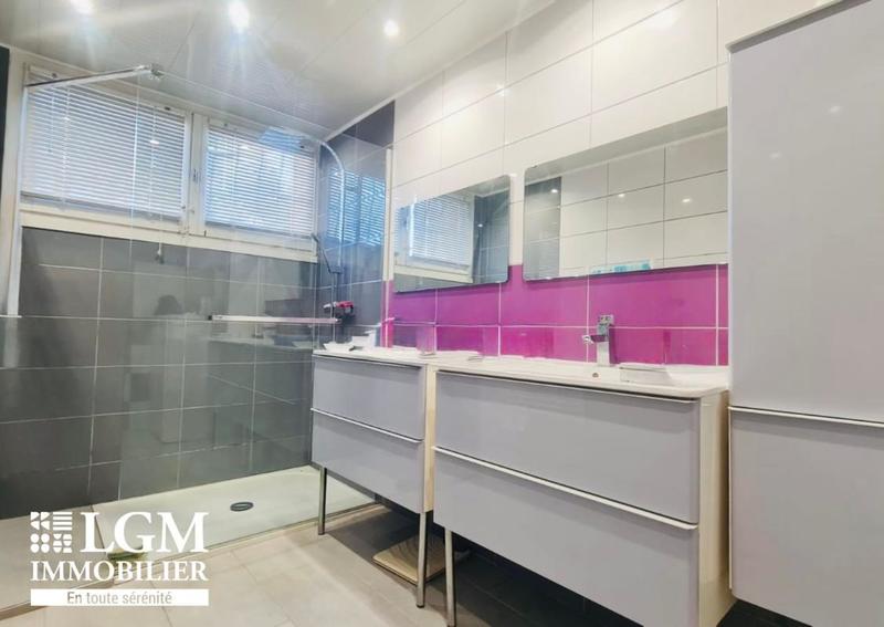 Maison - 145 m² - 6 pièces