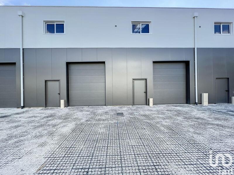 Local commercial - 192 m²