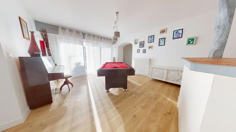 Maison - 170 m² - 6 pièces