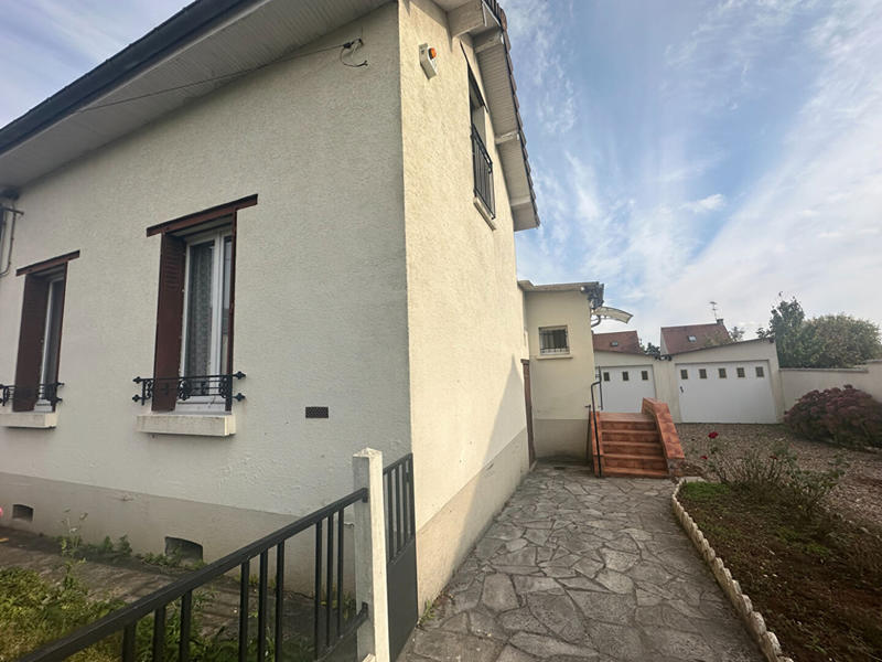 Maison - 70 m² - 5 pièces