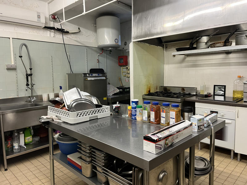 Propriété - 400 m² - 16 pièces