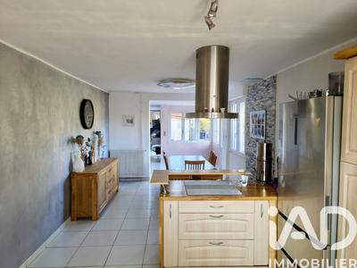 Maison - 105 m² - 4 pièces