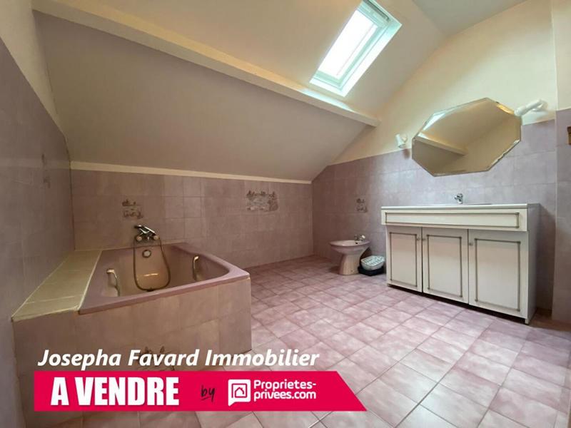 Maison - 105 m² - 6 pièces