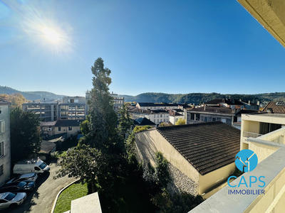 Appartement - 95 m² - 4 pièces