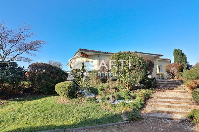 Maison - 220 m² - 9 pièces