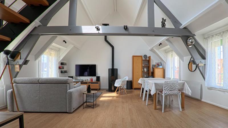 Appartement - 140 m² - 6 pièces