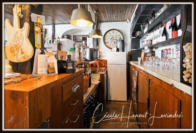 Maison - 430 m² - 18 pièces