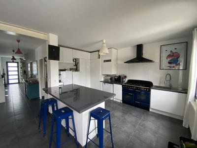 Maison - 100 m² - 4 pièces