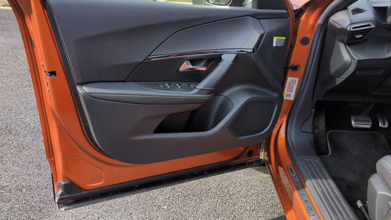 Peugeot 2008 II 1.5 BlueHDi 130 Eat 8 Gt Line