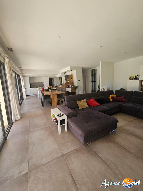 Maison - 174 m² - 4 pièces