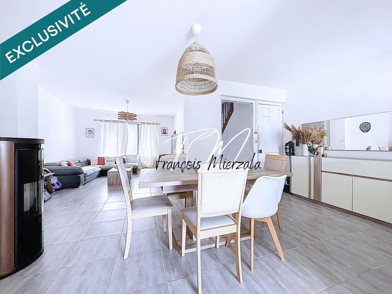 Maison - 110 m² - 4 pièces