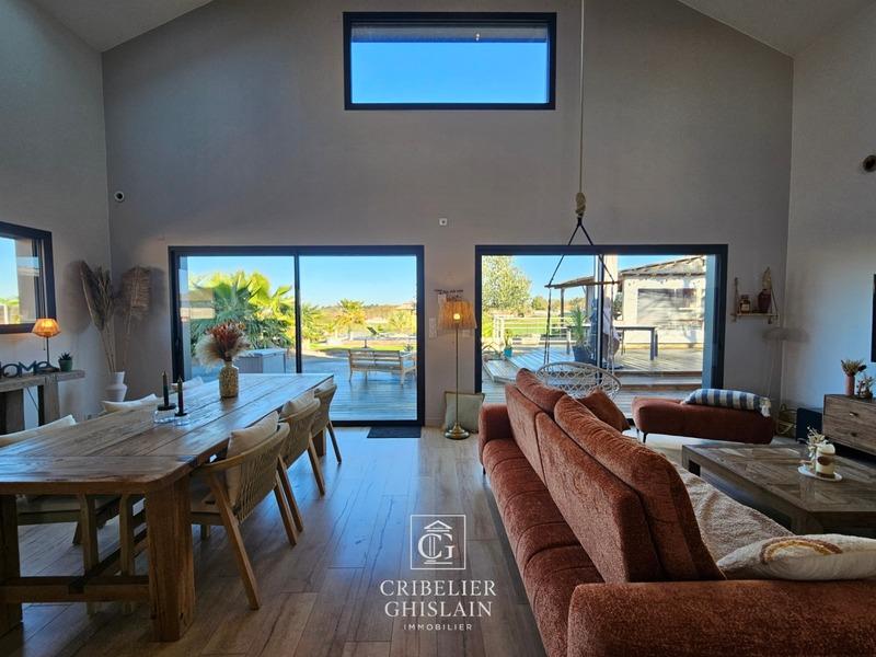 Maison - 155 m² - 5 pièces