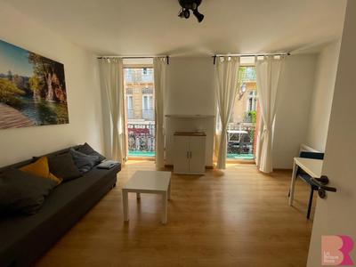 Studio - 25 m² - 1 pièce