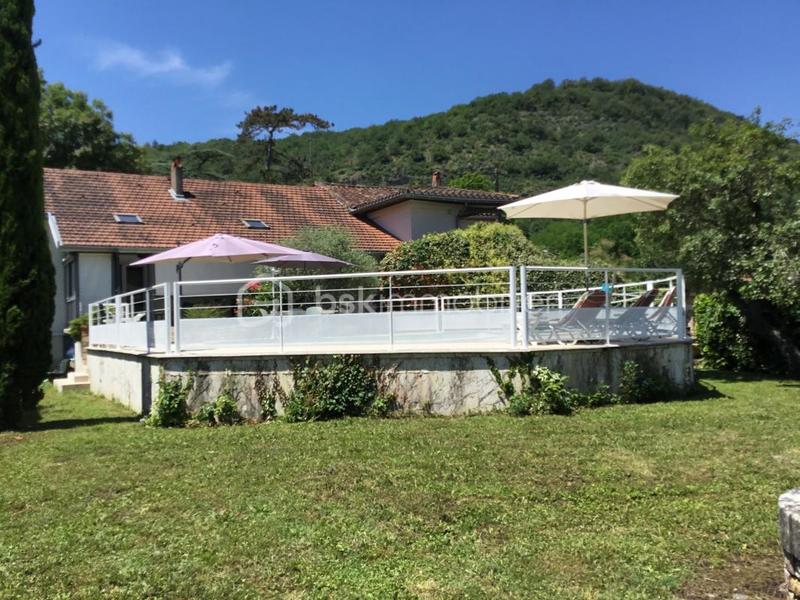 Maison en pierre - 147 m² - 4 pièces