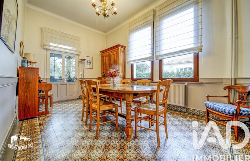 Maison - 212 m² - 10 pièces