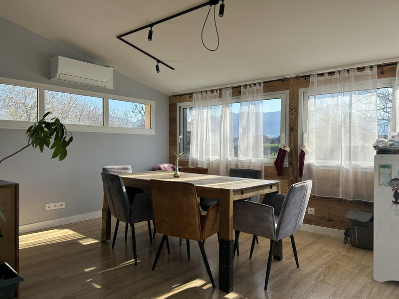 Maison - 161 m² - 7 pièces