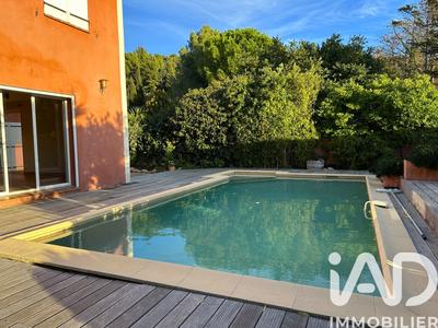 Maison - 147 m² - 5 pièces