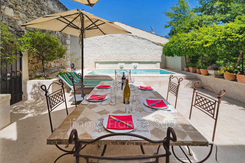 Maison - 245 m² - 5 pièces