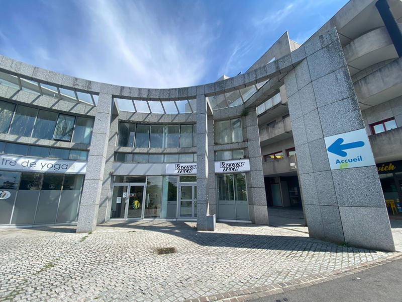 Local commercial - 184 m² - 5 pièces