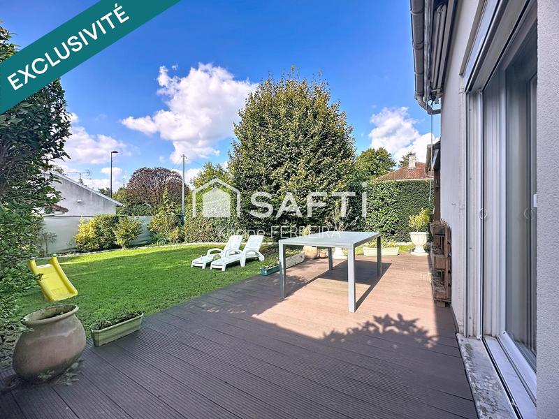 Maison - 92 m² - 5 pièces