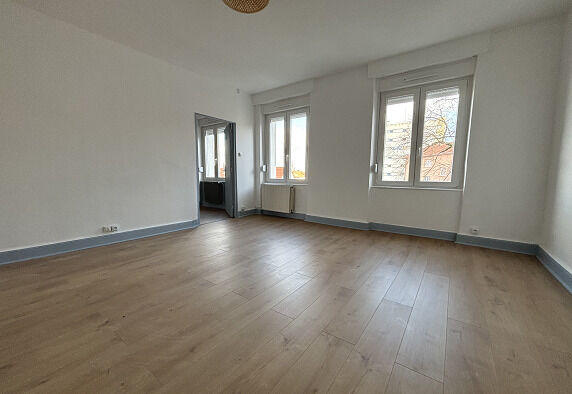 Appartement - 90 m² - 4 pièces