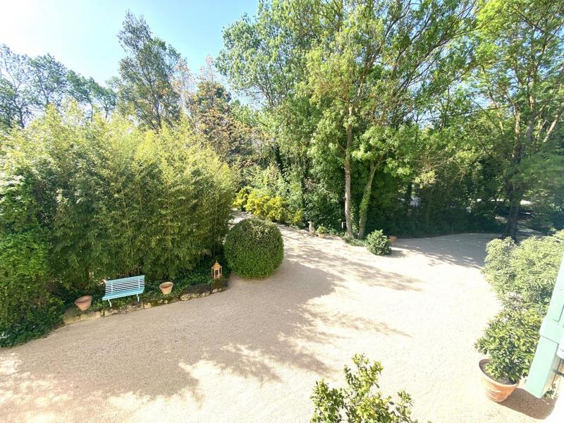 Mas - 528 m² - 16 pièces