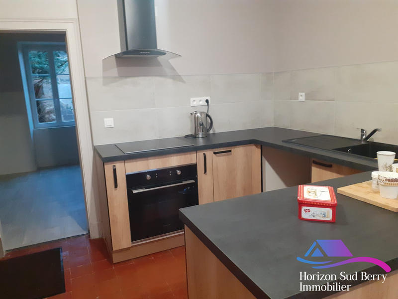 Maison - 280 m² - 8 pièces