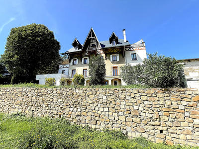 Appartement - 150 m² - 4 pièces