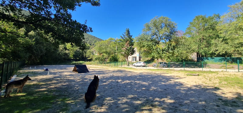 Maison - 210 m² - 10 pièces