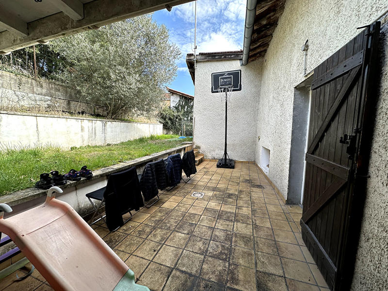 Immeuble - 600 m² - 12 pièces