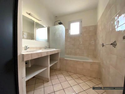 Maison - 160 m² - 5 pièces