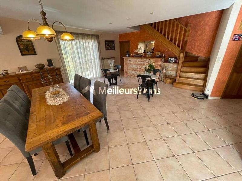 Villa - 164 m² - 6 pièces