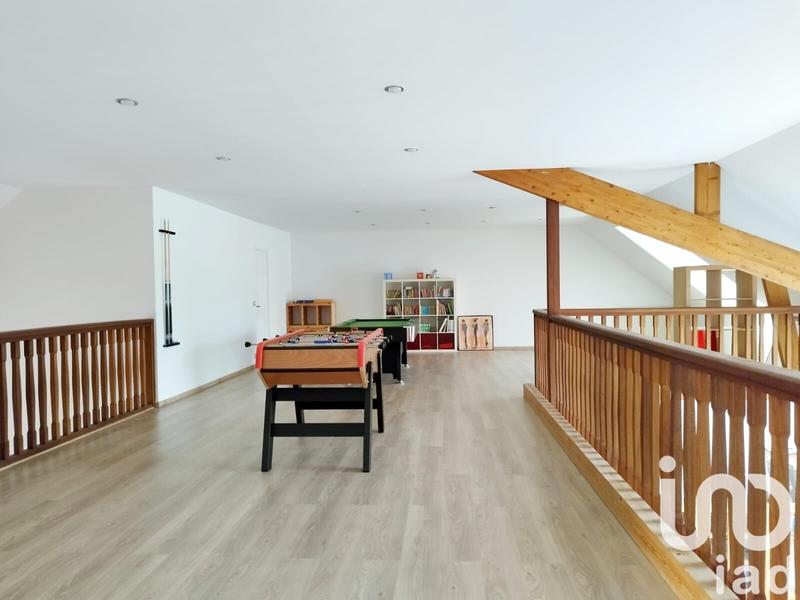 Maison - 360 m² - 9 pièces