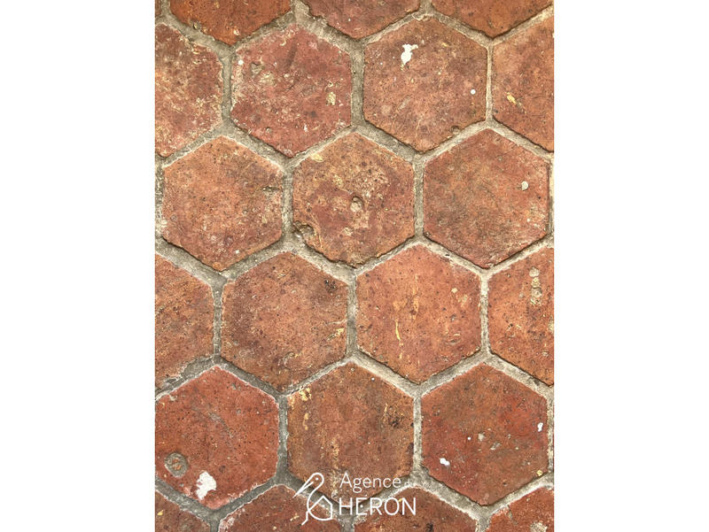 Maison - 216 m² - 7 pièces