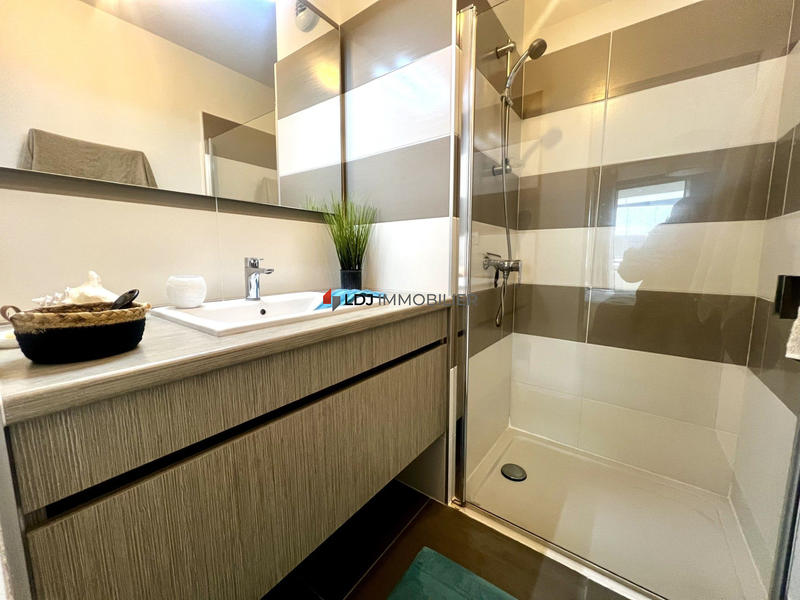 Appartement - 96 m² - 4 pièces