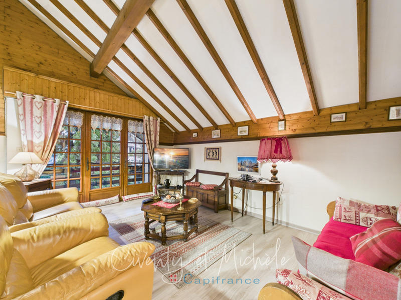 Maison - 308 m² - 10 pièces