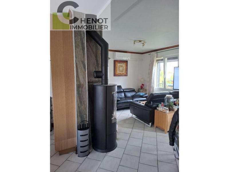 Propriété - 100 m² - 5 pièces