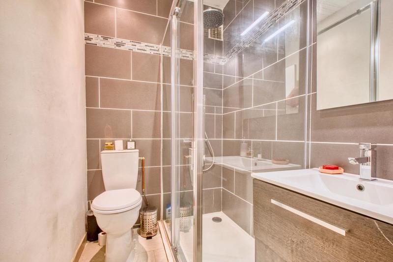 Pavillon - 135 m² - 6 pièces