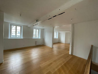 Local d'activité / Entrepôt - 175 m²