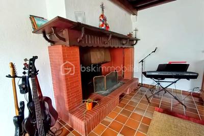 Maison - 180 m² - 6 pièces