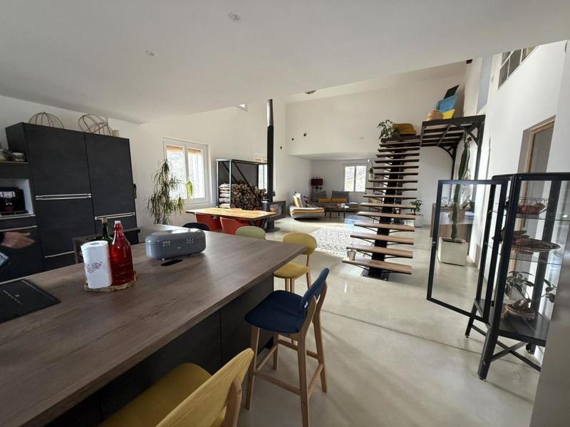 Maison - 150 m² - 5 pièces