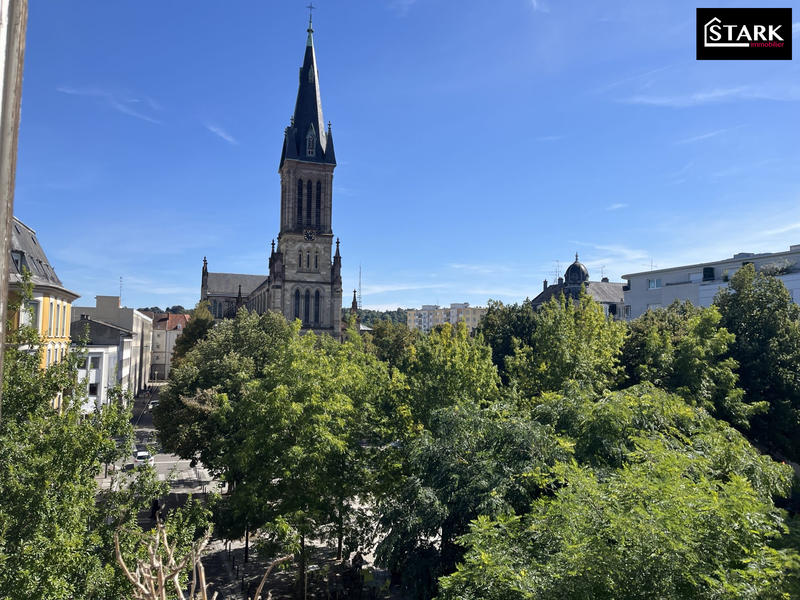 Appartement - 167 m² - 6 pièces