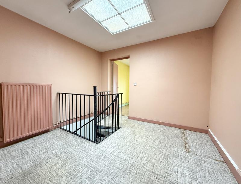 Maison ancienne - 192 m² - 8 pièces