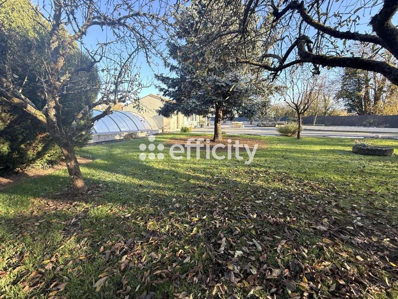 Pavillon - 140 m² - 5 pièces